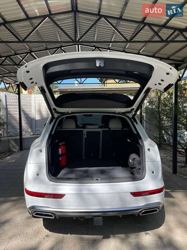 Внедорожник / Кроссовер Audi Q5 2023 в Харькове