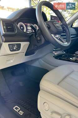 Внедорожник / Кроссовер Audi Q5 2023 в 