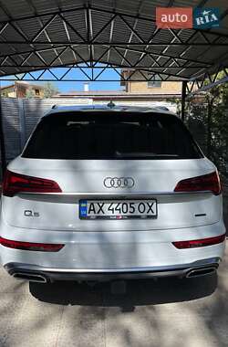 Внедорожник / Кроссовер Audi Q5 2023 в 