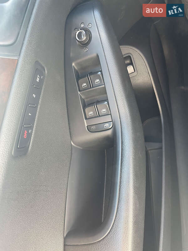 Внедорожник / Кроссовер Audi Q5 2012 в Киеве