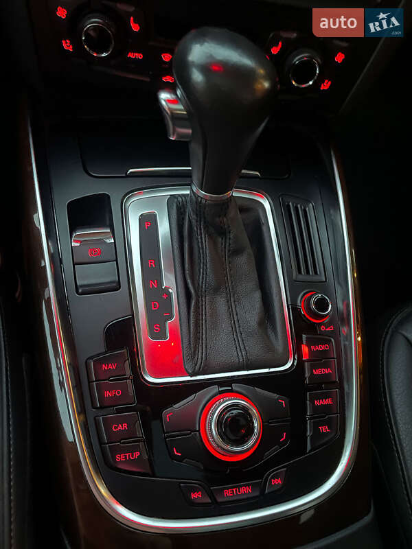Внедорожник / Кроссовер Audi Q5 2012 в Киеве