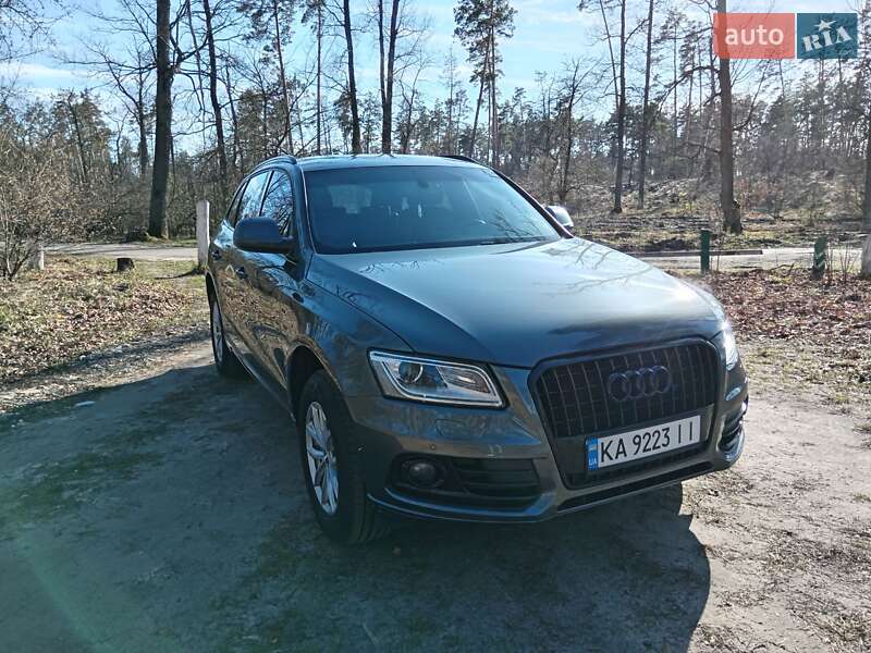 Внедорожник / Кроссовер Audi Q5 2012 в 