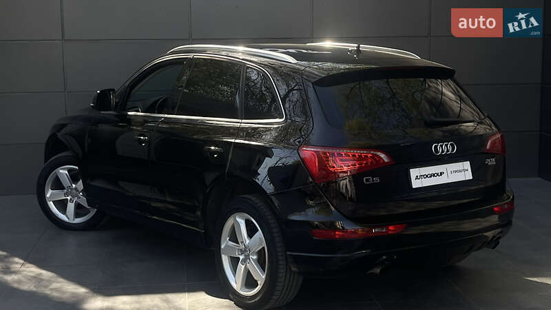 Внедорожник / Кроссовер Audi Q5 2012 в Одессе
