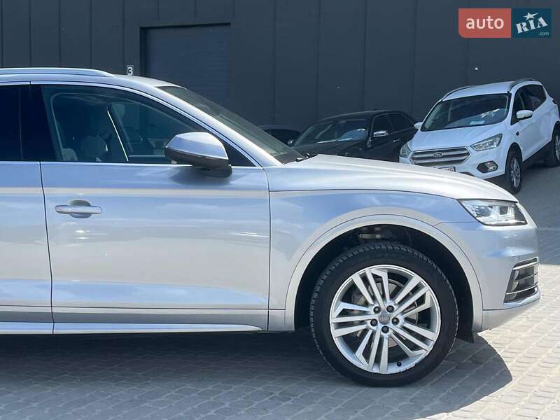 Внедорожник / Кроссовер Audi Q5 2017 в Львове