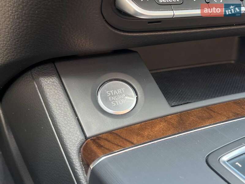 Внедорожник / Кроссовер Audi Q5 2017 в Львове