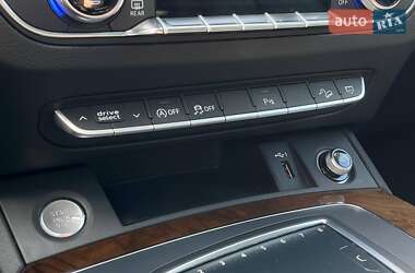 Внедорожник / Кроссовер Audi Q5 2017 в 