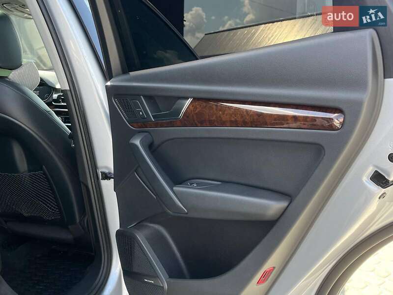 Внедорожник / Кроссовер Audi Q5 2017 в Львове