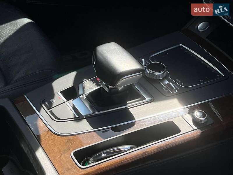 Внедорожник / Кроссовер Audi Q5 2017 в Львове