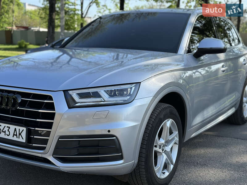 Внедорожник / Кроссовер Audi Q5 2018 в Каменском