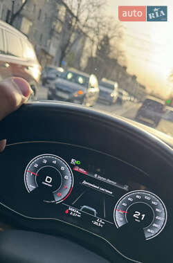 Внедорожник / Кроссовер Audi Q5 2020 в 