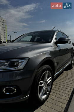 Позашляховик / Кросовер Audi Q5 2014 в 