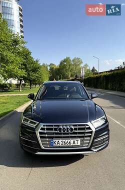 Внедорожник / Кроссовер Audi Q5 2017 в 