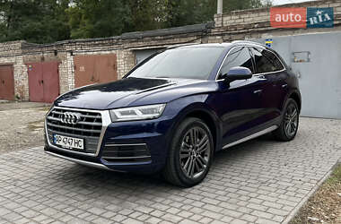 Позашляховик / Кросовер Audi Q5 2017 в 