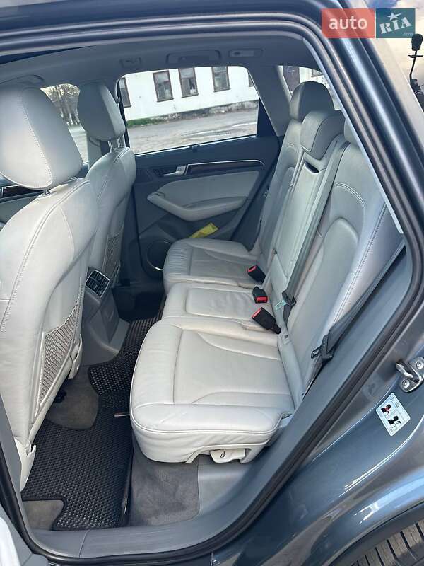 Внедорожник / Кроссовер Audi Q5 2014 в Дубно