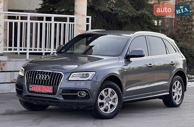 Позашляховик / Кросовер Audi Q5 2015 в 