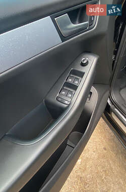 Внедорожник / Кроссовер Audi Q5 2011 в 