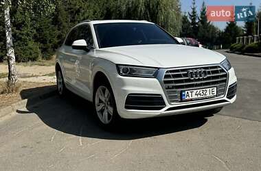 Позашляховик / Кросовер Audi Q5 2019 в 