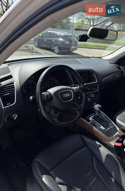 Внедорожник / Кроссовер Audi Q5 2013 в 