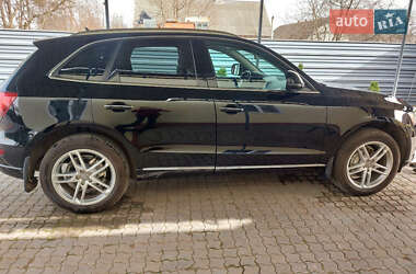 Позашляховик / Кросовер Audi Q5 2016 в 