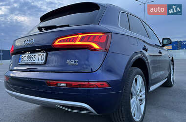Внедорожник / Кроссовер Audi Q5 2017 в 