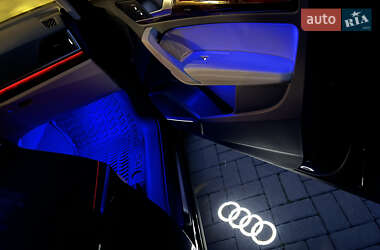 Внедорожник / Кроссовер Audi Q5 2017 в 