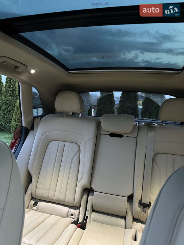 Внедорожник / Кроссовер Audi Q5 2017 в Луцке