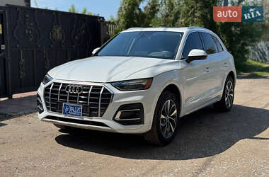 Внедорожник / Кроссовер Audi Q5 2021 в 