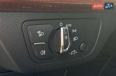 Внедорожник / Кроссовер Audi Q5 2021 в 