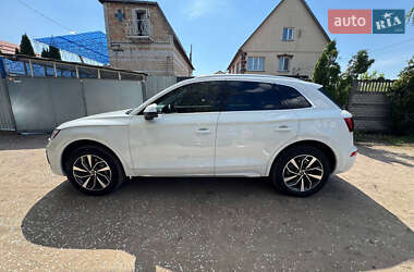 Внедорожник / Кроссовер Audi Q5 2021 в 