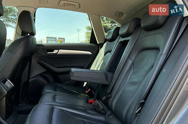Внедорожник / Кроссовер Audi Q5 2012 в 