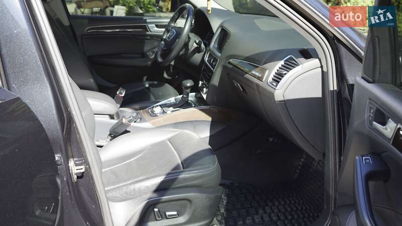 Внедорожник / Кроссовер Audi Q5 2014 в Конотопе
