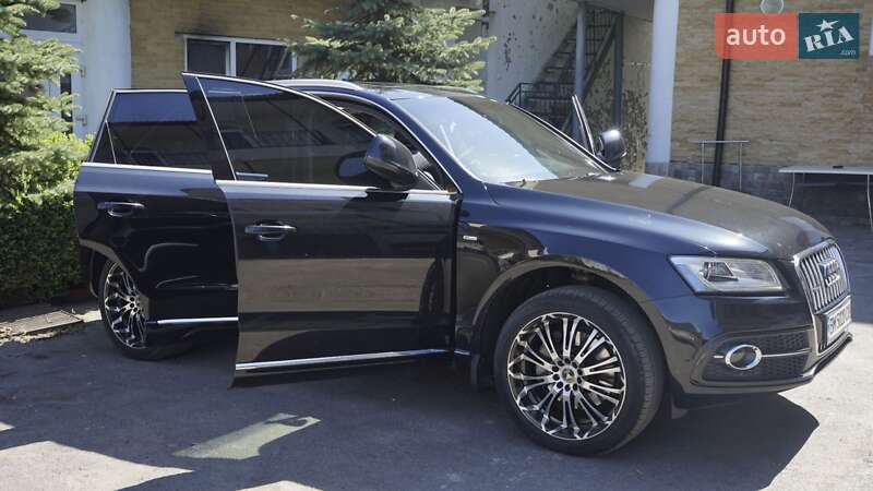 Внедорожник / Кроссовер Audi Q5 2014 в Конотопе