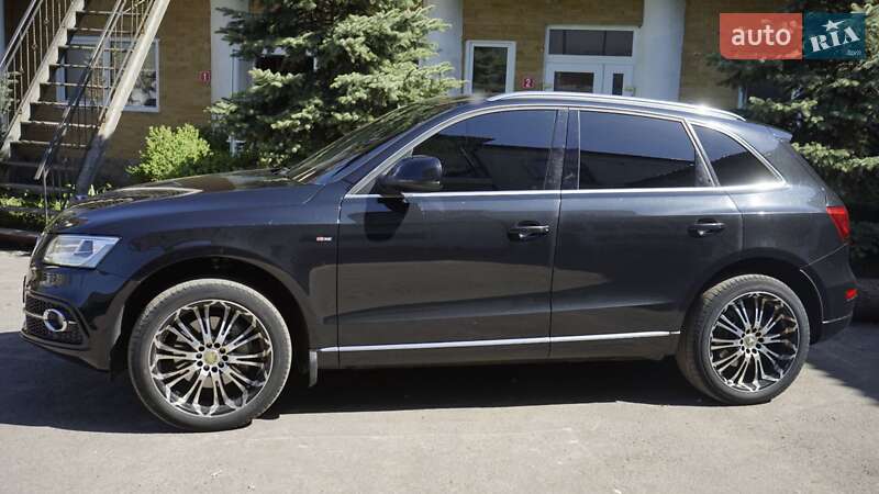 Внедорожник / Кроссовер Audi Q5 2014 в Конотопе