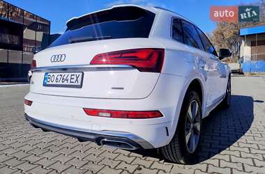 Внедорожник / Кроссовер Audi Q5 2021 в 