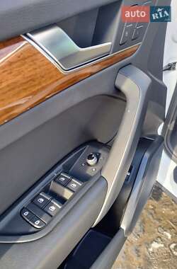 Внедорожник / Кроссовер Audi Q5 2021 в 