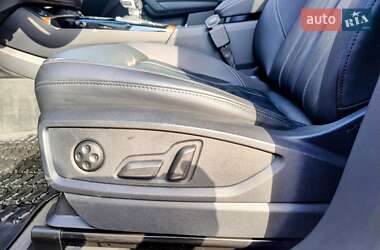 Внедорожник / Кроссовер Audi Q5 2021 в 
