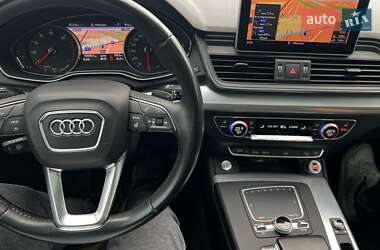 Позашляховик / Кросовер Audi Q5 2017 в 