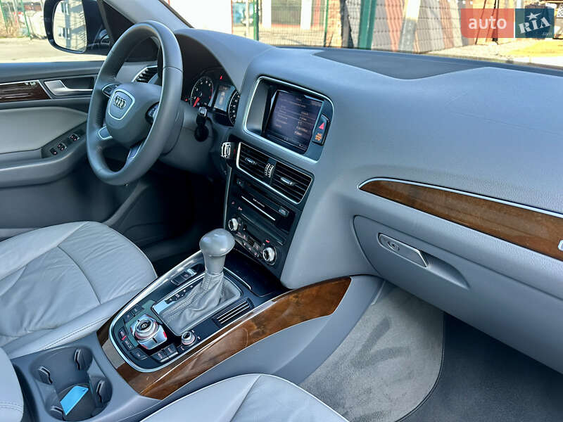 Внедорожник / Кроссовер Audi Q5 2016 в Киеве