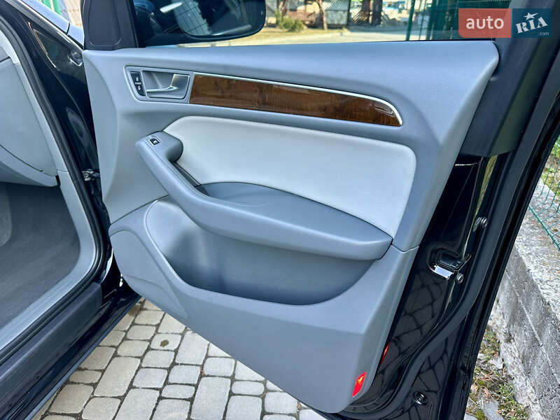 Внедорожник / Кроссовер Audi Q5 2016 в Киеве