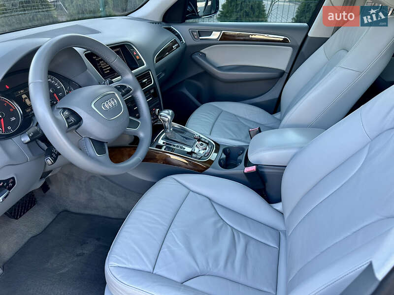 Внедорожник / Кроссовер Audi Q5 2016 в Киеве