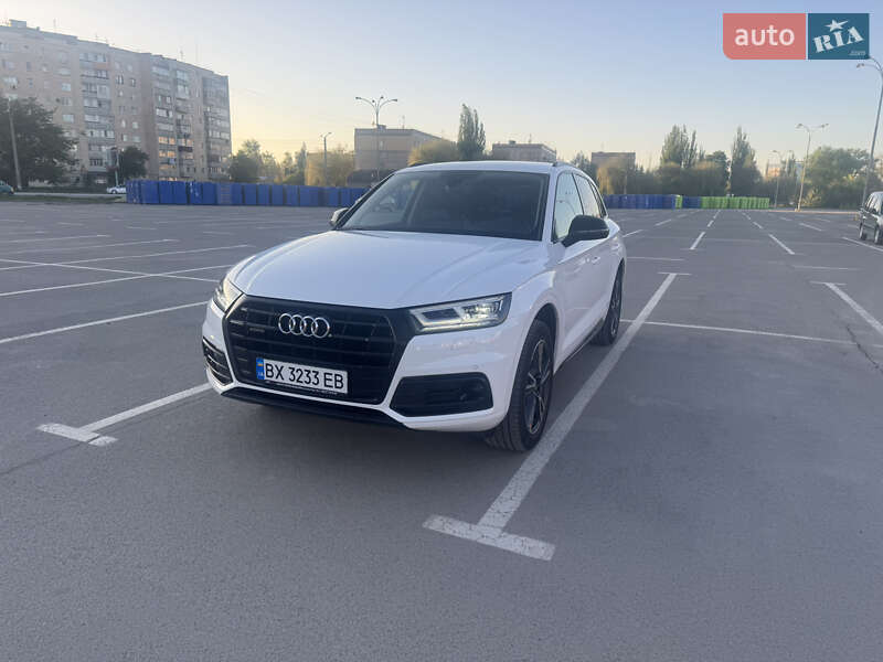 Внедорожник / Кроссовер Audi Q5 2019 в Каменец-Подольском