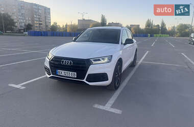 Позашляховик / Кросовер Audi Q5 2019 в 