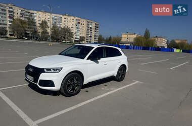 Позашляховик / Кросовер Audi Q5 2019 в 