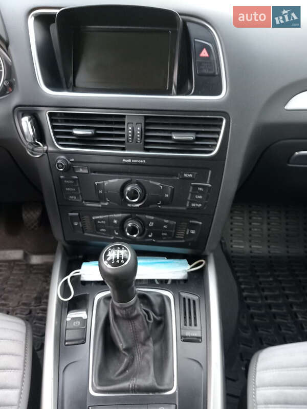 Внедорожник / Кроссовер Audi Q5 2010 в Южноукраинске