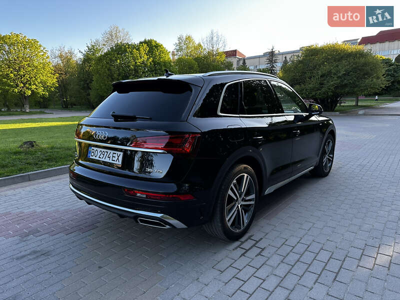 Внедорожник / Кроссовер Audi Q5 2022 в Тернополе