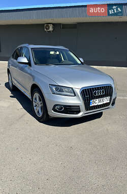 Внедорожник / Кроссовер Audi Q5 2015 в 