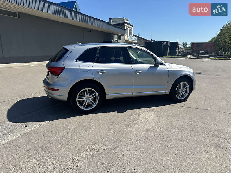 Позашляховик / Кросовер Audi Q5 2015 в Львові