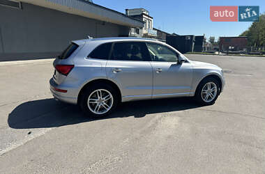 Внедорожник / Кроссовер Audi Q5 2015 в 
