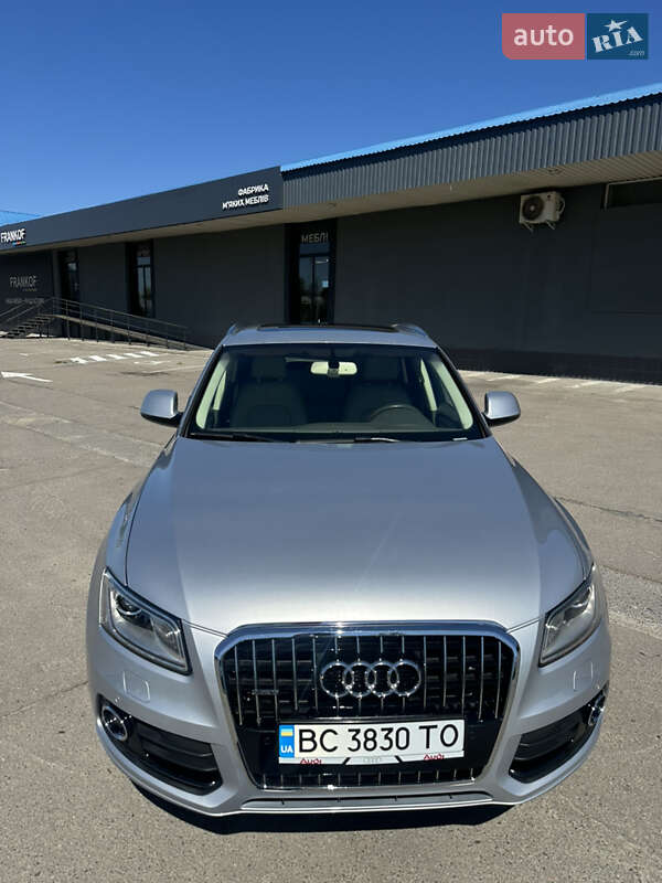 Позашляховик / Кросовер Audi Q5 2015 в Львові