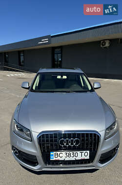 Внедорожник / Кроссовер Audi Q5 2015 в 
